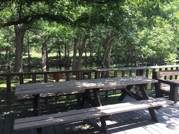 屋外ダイニングエリア