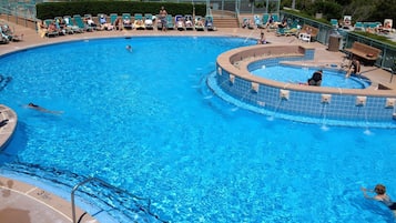 Piscine couverte, piscine chauffée