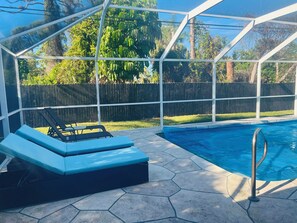A heated pool - BEAUTIFUL HOME WITH HEATED POOL!!! (Venice)