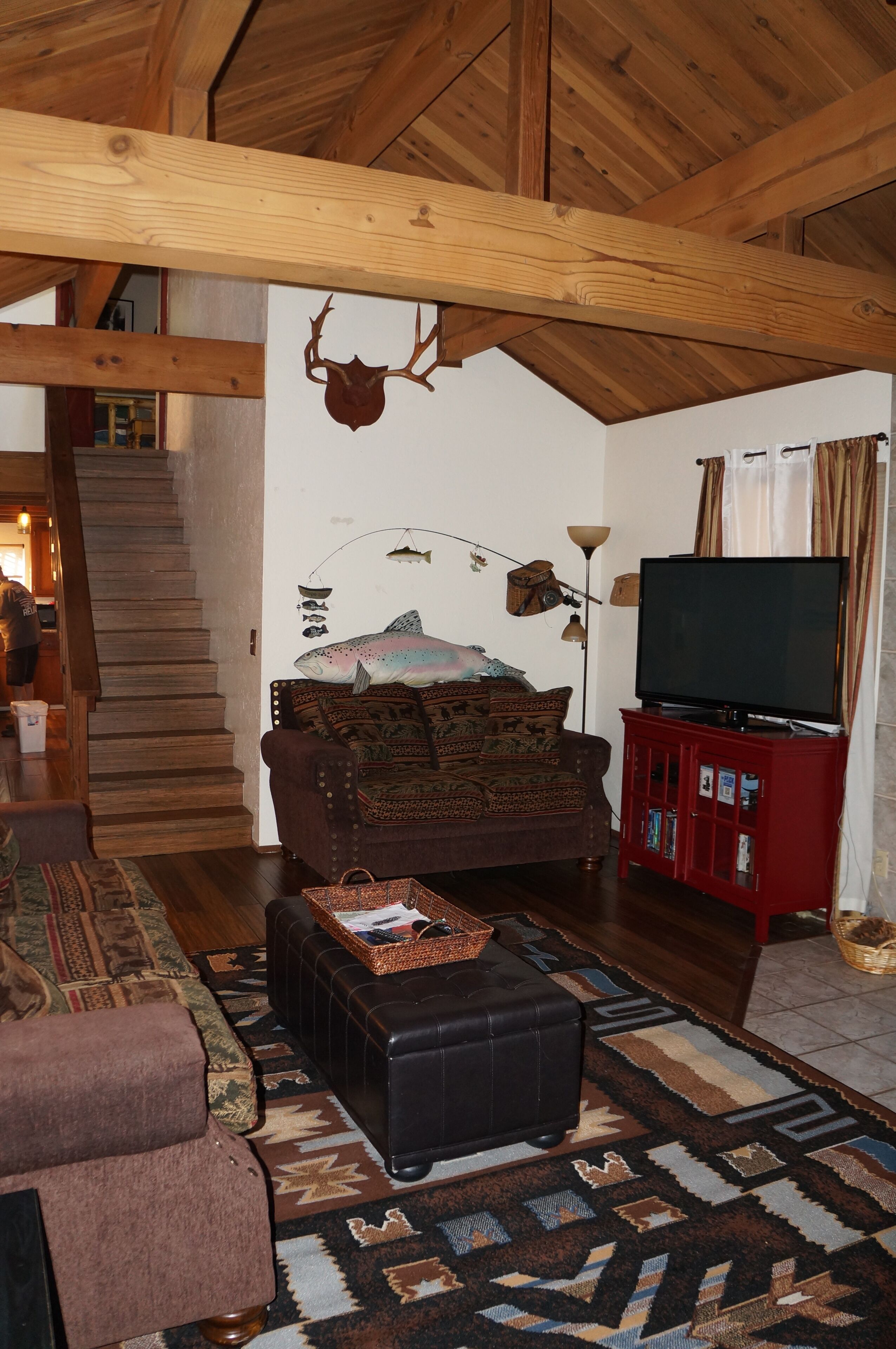 Private lake access in Summer!  Book your Fall adventures now!
Air Conditioned