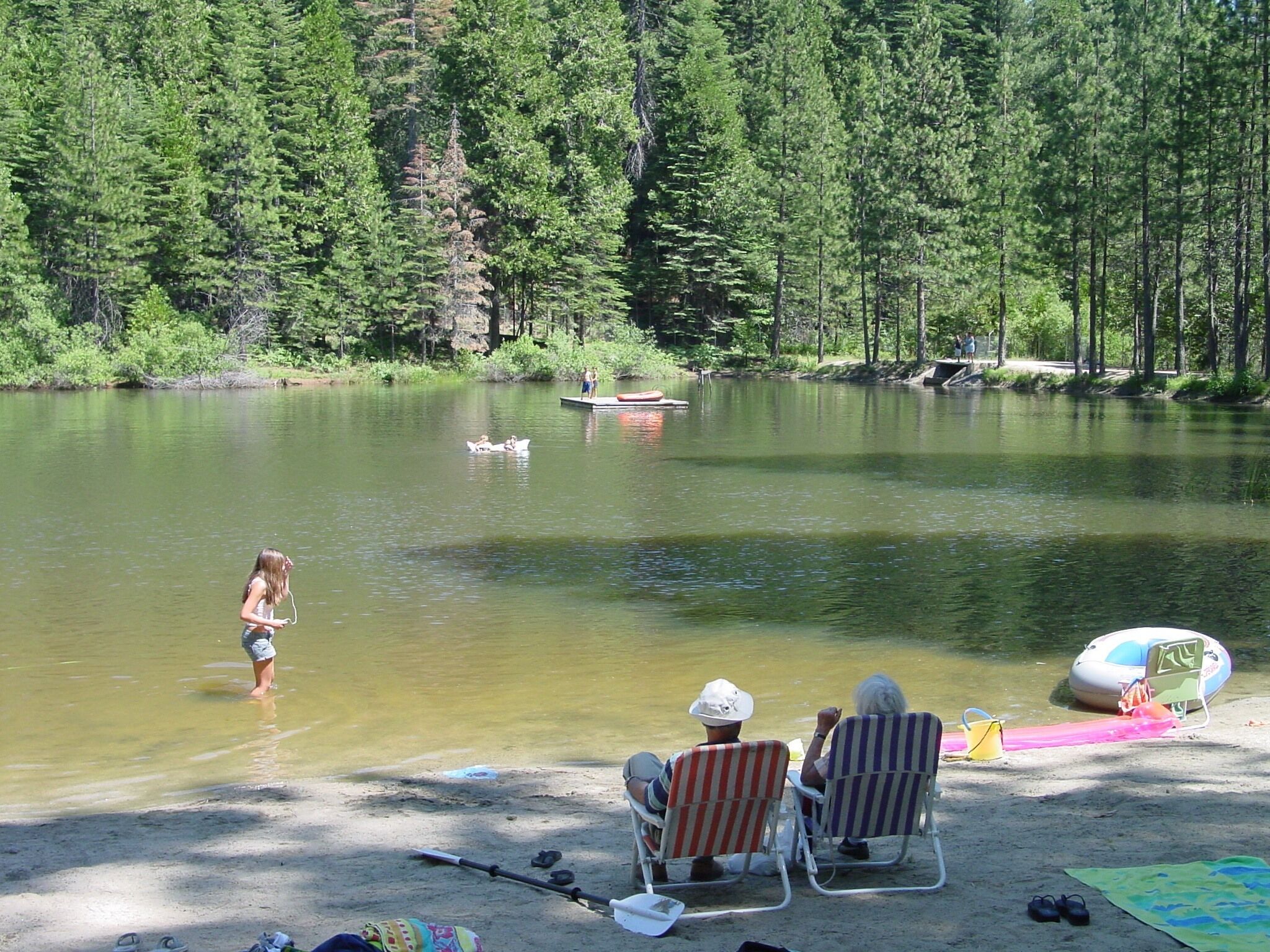 Sugarpine Lake beach area