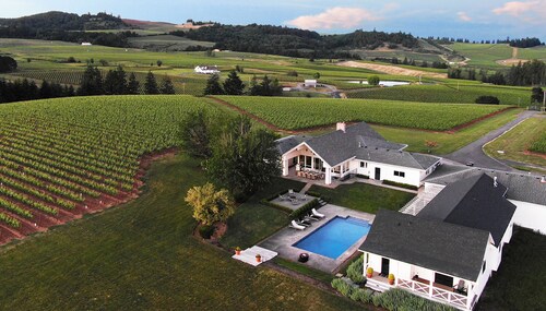 Luxury Wine Country Retreat