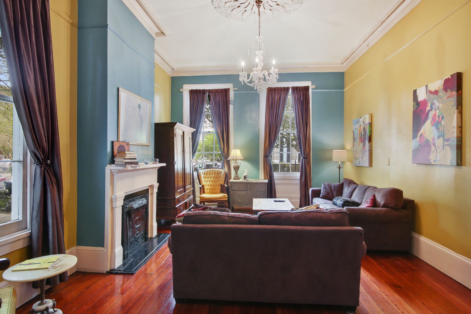 Elegant1850's Garden District, Gated Parking, Courtyard