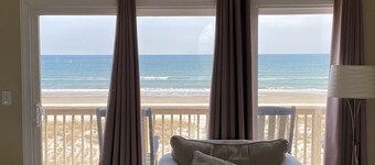 Amazing Single-Family Oceanfront Vacation Home