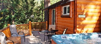 Cozy Log Cabin, 3 + 2, Salle de jeux, Coffee Bar, Spa, Vue, Près de Ski, Lac et Golf