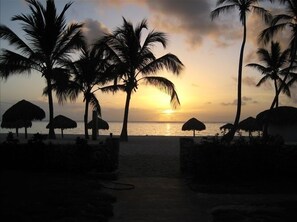 Beach nearby, sun loungers, beach towels - 5 Star Rated, Best Value at Bavaro Beach! No Extra Fees (Punta Cana)