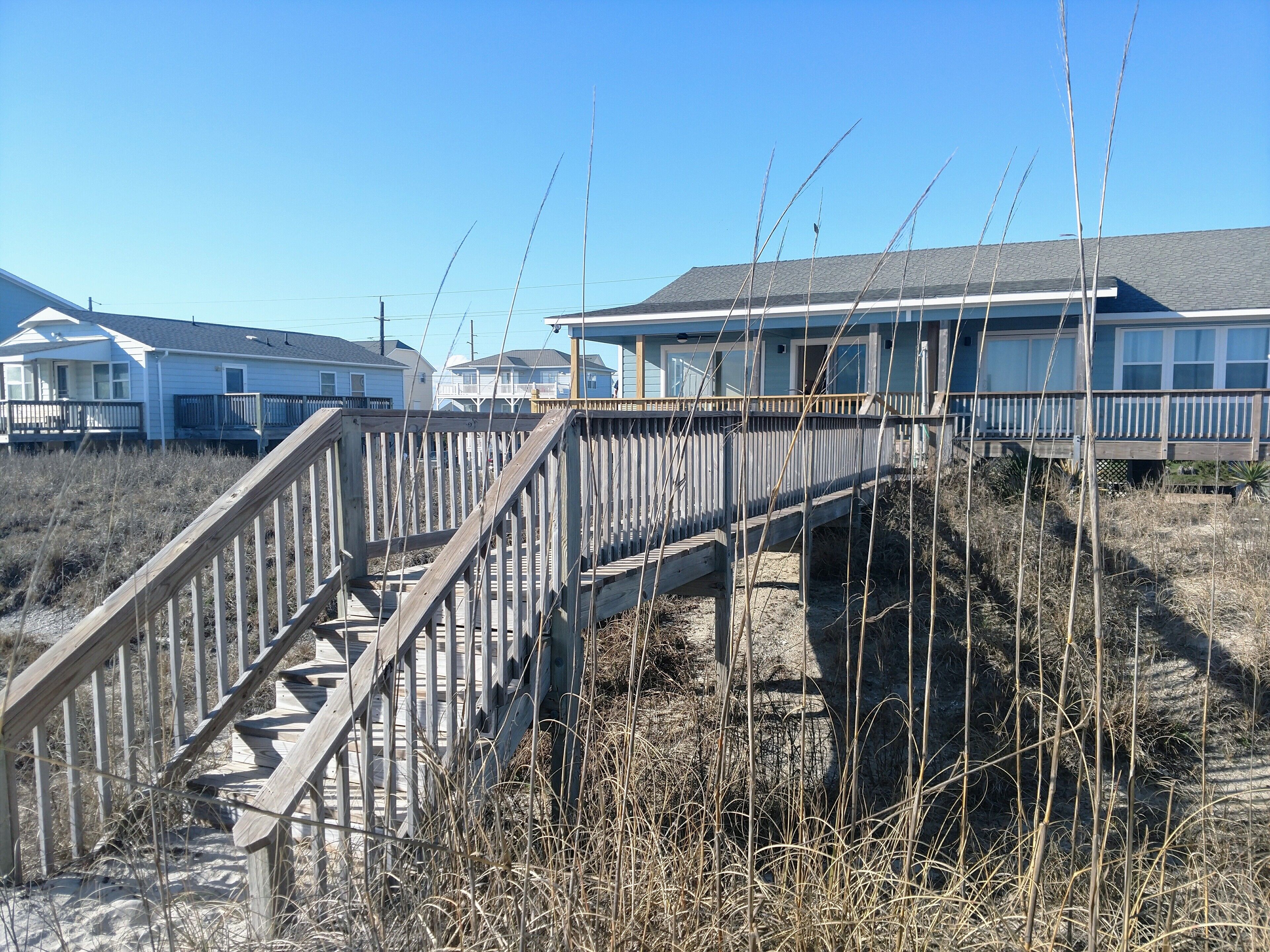 Oceanfront Cottage, Stunning Views And Private Walkway To Beach