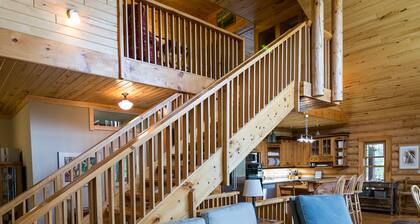 Michaywe Log Home, Perfect For Large Groups