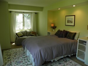 4 slaapkamers, een strijkplank/strijkijzer, wifi, beddengoed