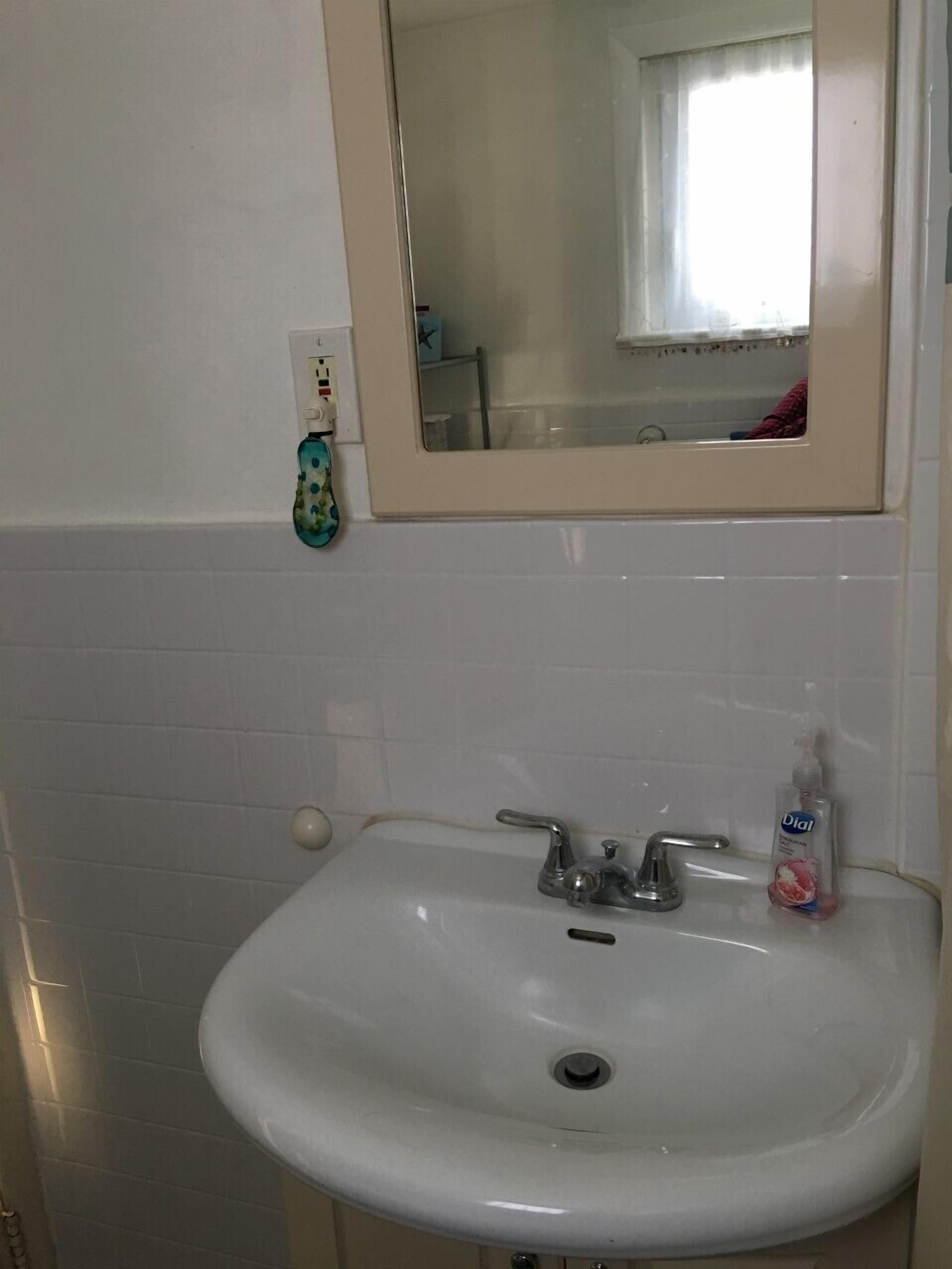 Immaculate Condo, Ocean View!! A few blocks from the Convention Center