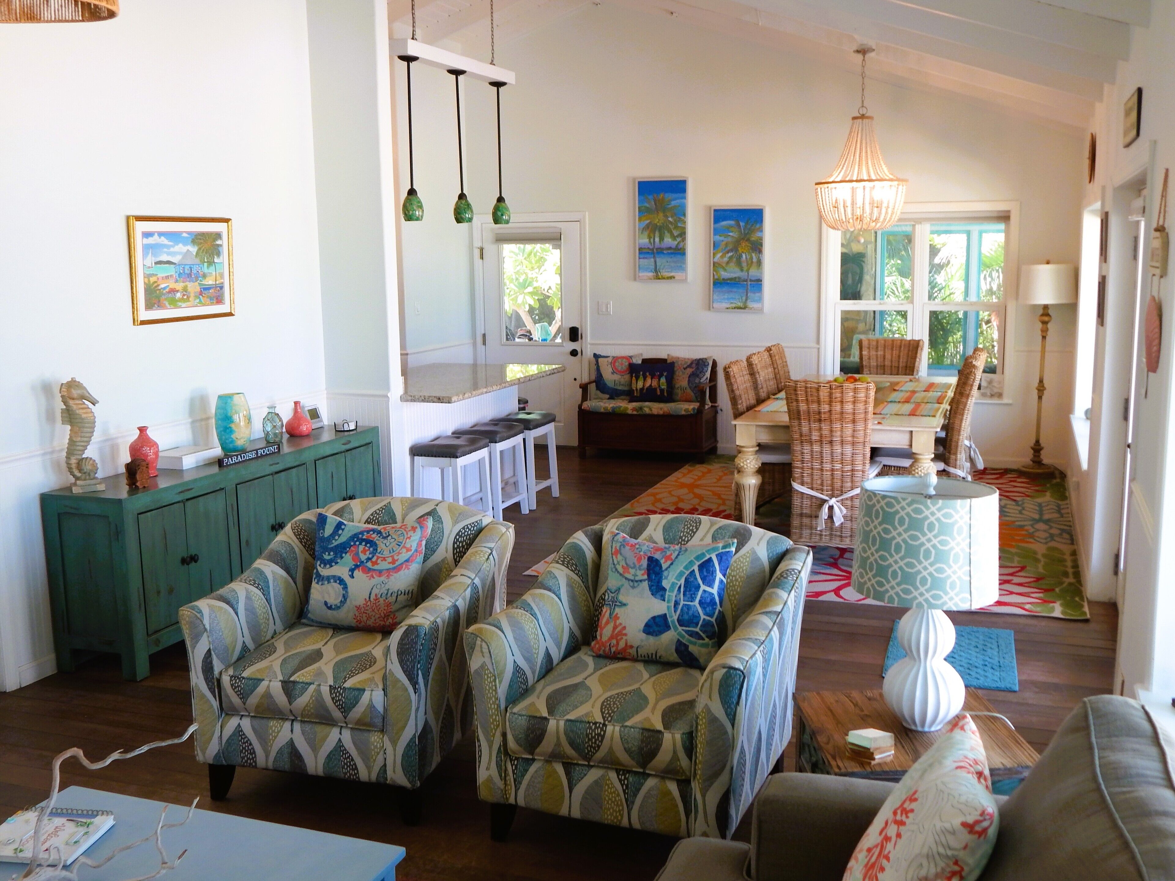 Smart-TV, DVD-Player, Bücher, Videothek