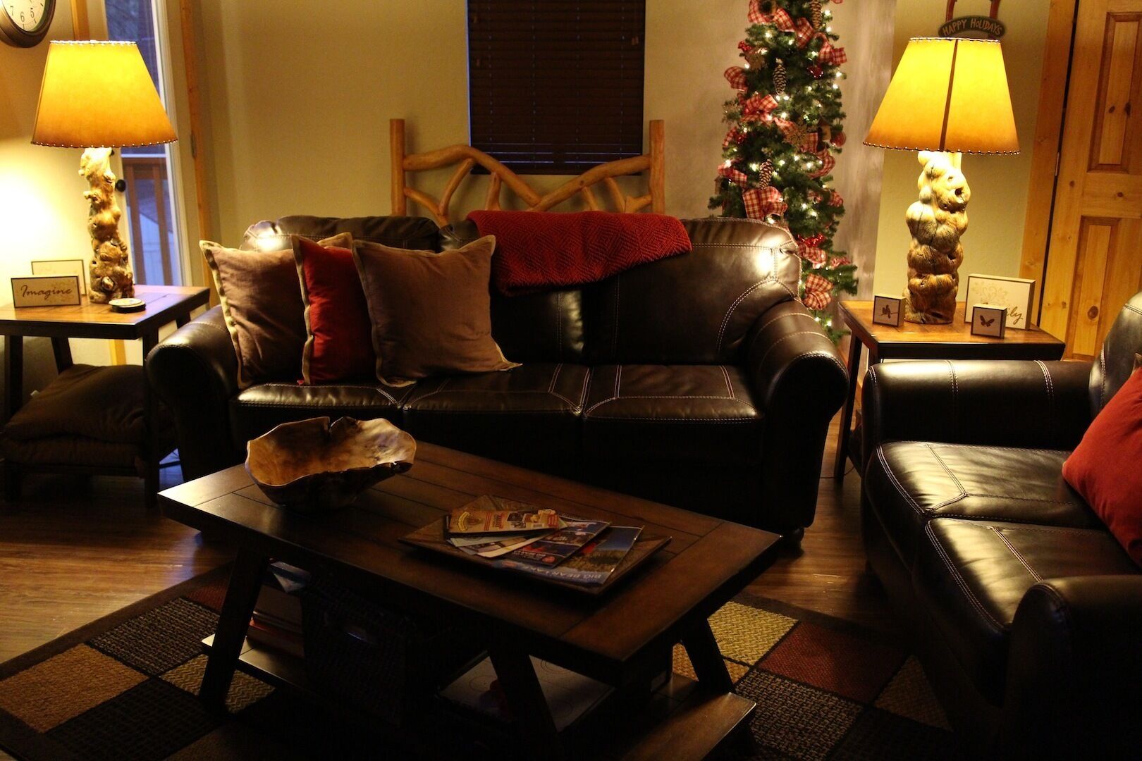 Remodeled 2 Bed 2 Bath 1125SqFt WIFI/ FIREPLACE  