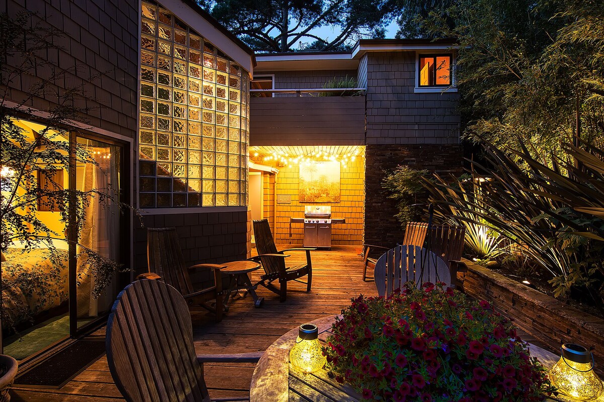 Photo 15 of Super Fun and Fabulous Home: Outdoor Fireplace, Jacuzzi, Ocean Views, Beach