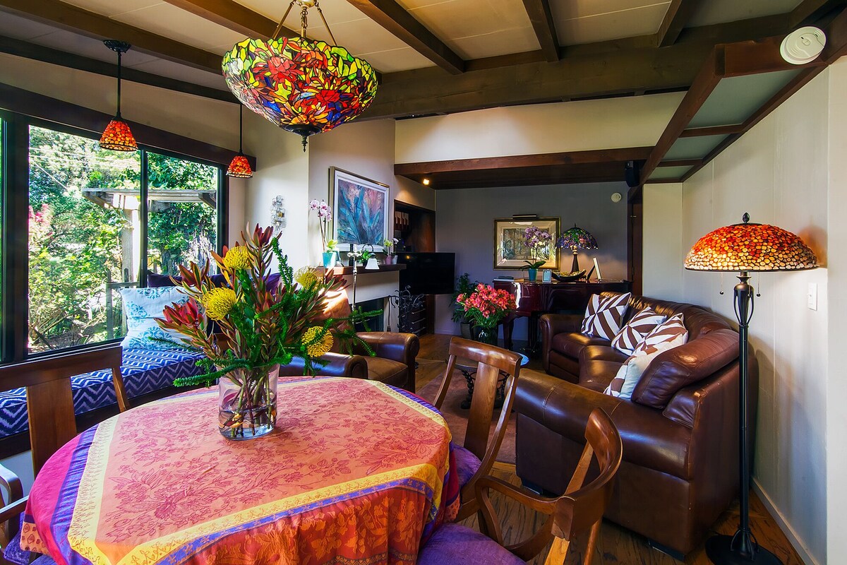 Photo 9 of Super Fun and Fabulous Home: Outdoor Fireplace, Jacuzzi, Ocean Views, Beach
