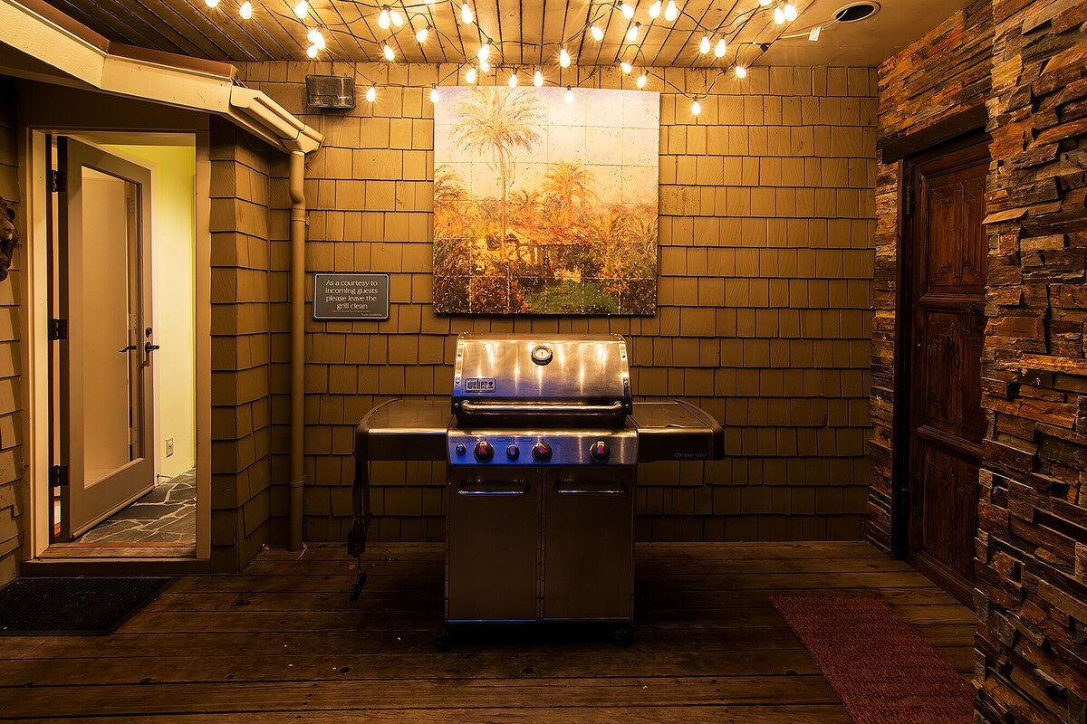 Photo 23 of Super Fun and Fabulous Home: Outdoor Fireplace, Jacuzzi, Ocean Views, Beach