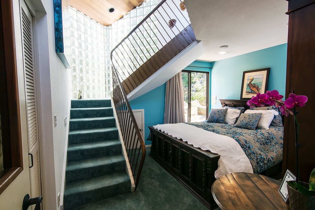 Photo 18 of Super Fun and Fabulous Home: Outdoor Fireplace, Jacuzzi, Ocean Views, Beach