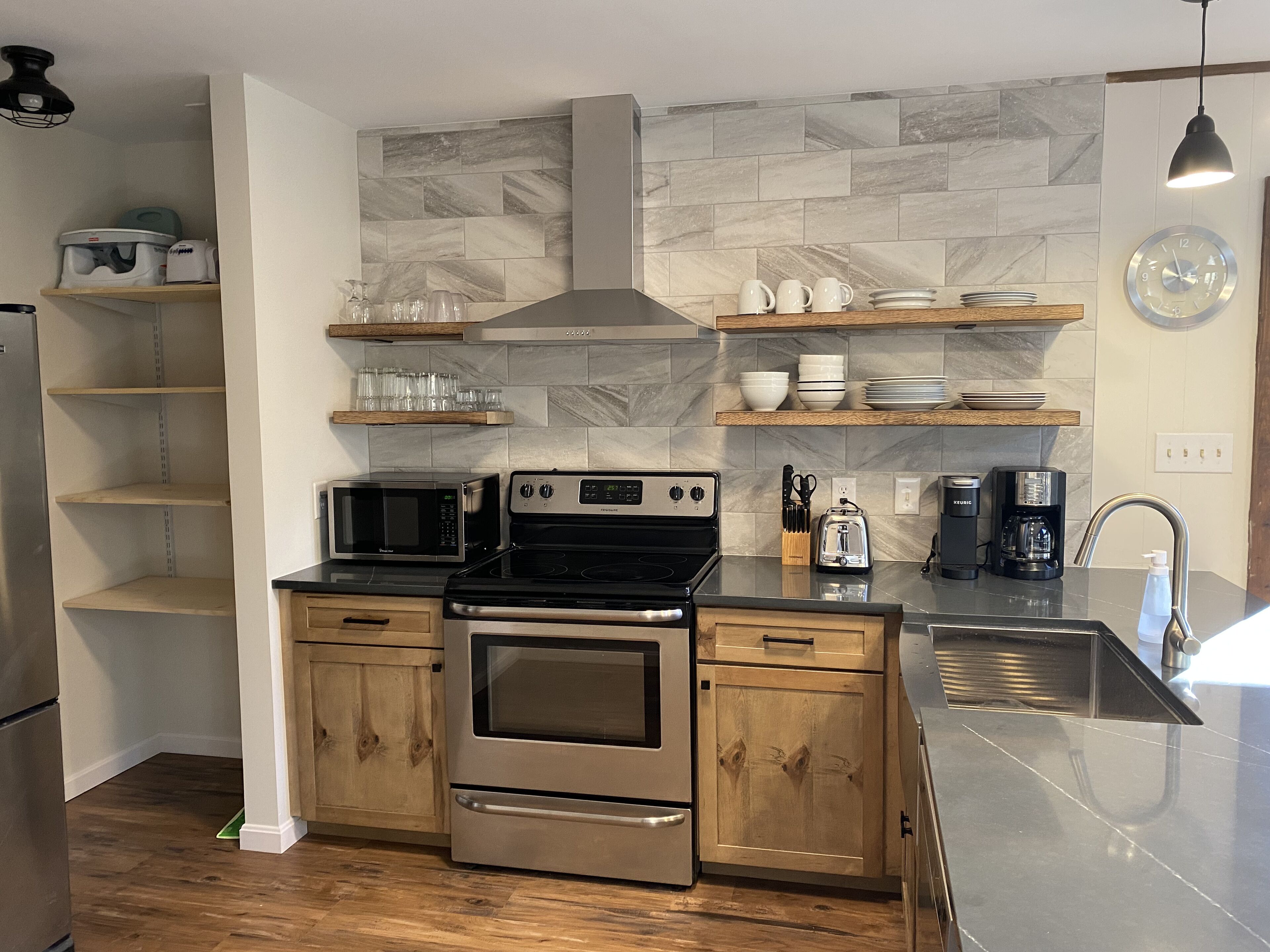 MASSANUTTEN FOR KIDS - Upper Mountain with Playroom and Views of the Slopes!