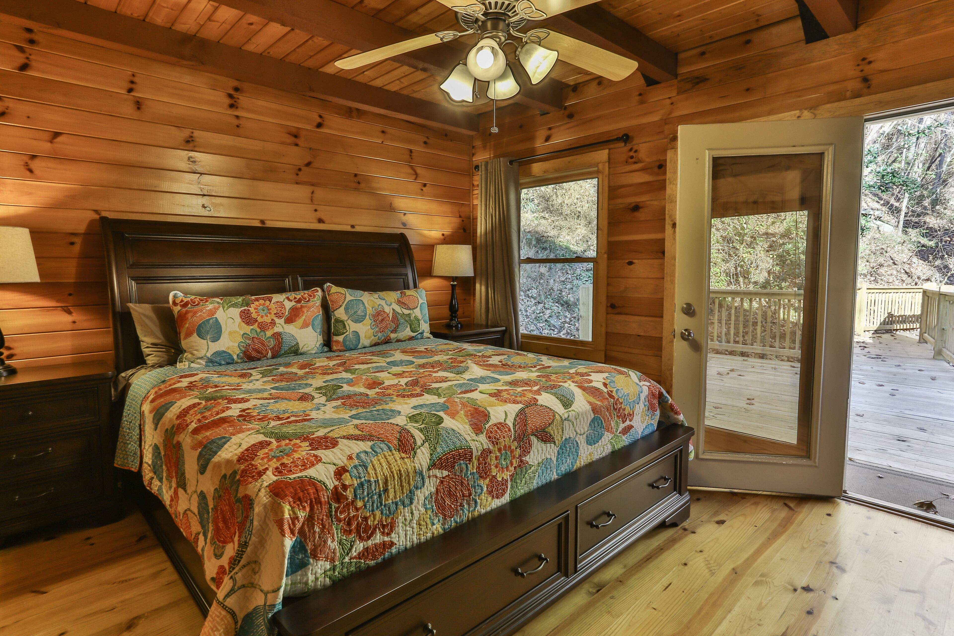 Two River Houses- Hot Tub, Pool Table- 400' Water- Privacy 