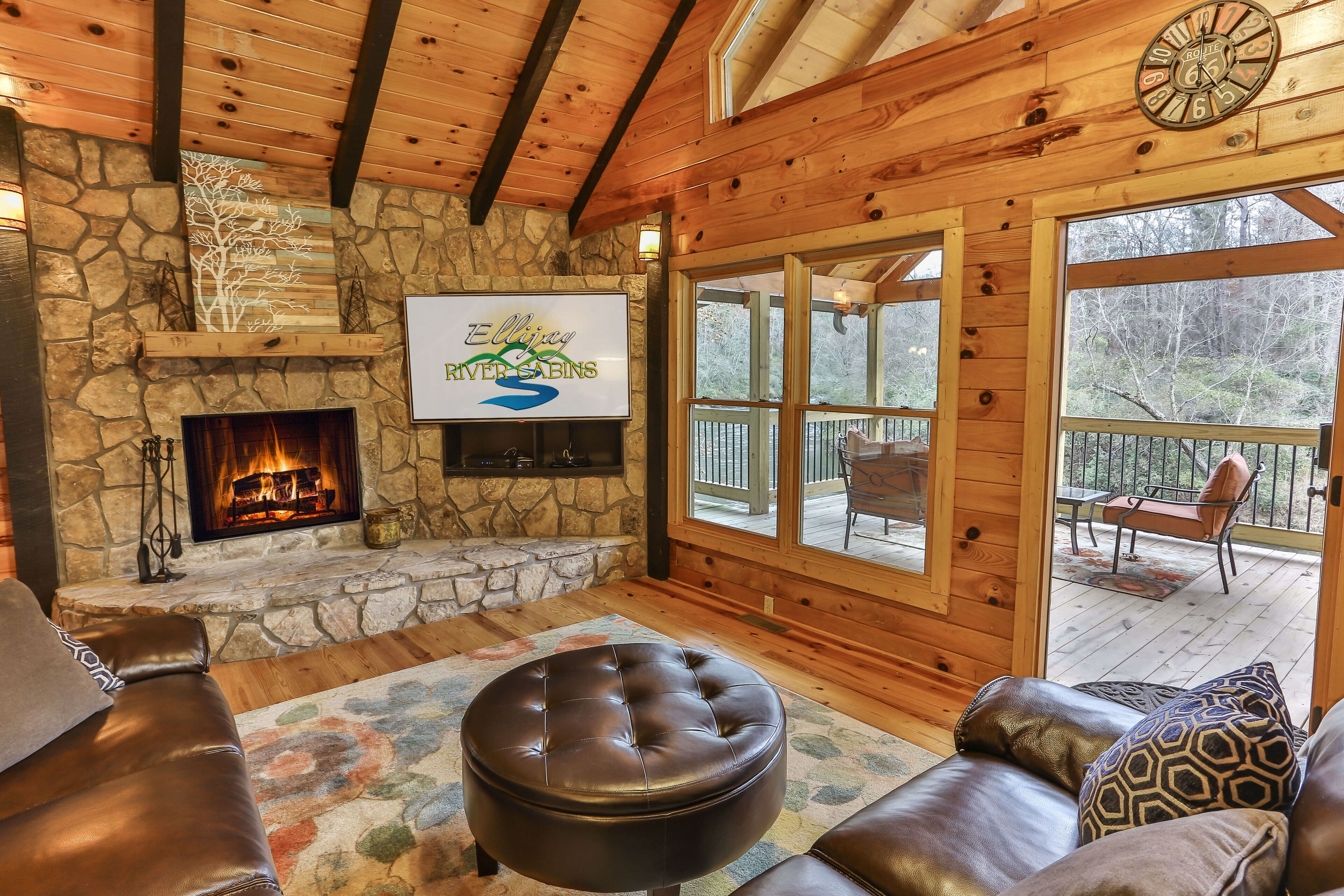 Two River Houses- Hot Tub, Pool Table- 400' Water- Privacy 