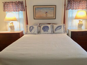 5 bedrooms, desk, iron/ironing board, free WiFi