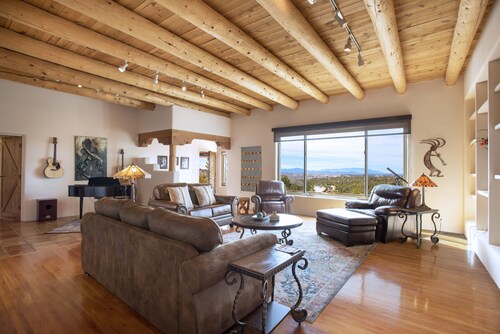 Kokopelli House - Santa Fe 1 kilometrin päässä aukiolta! Upeat näkymät!