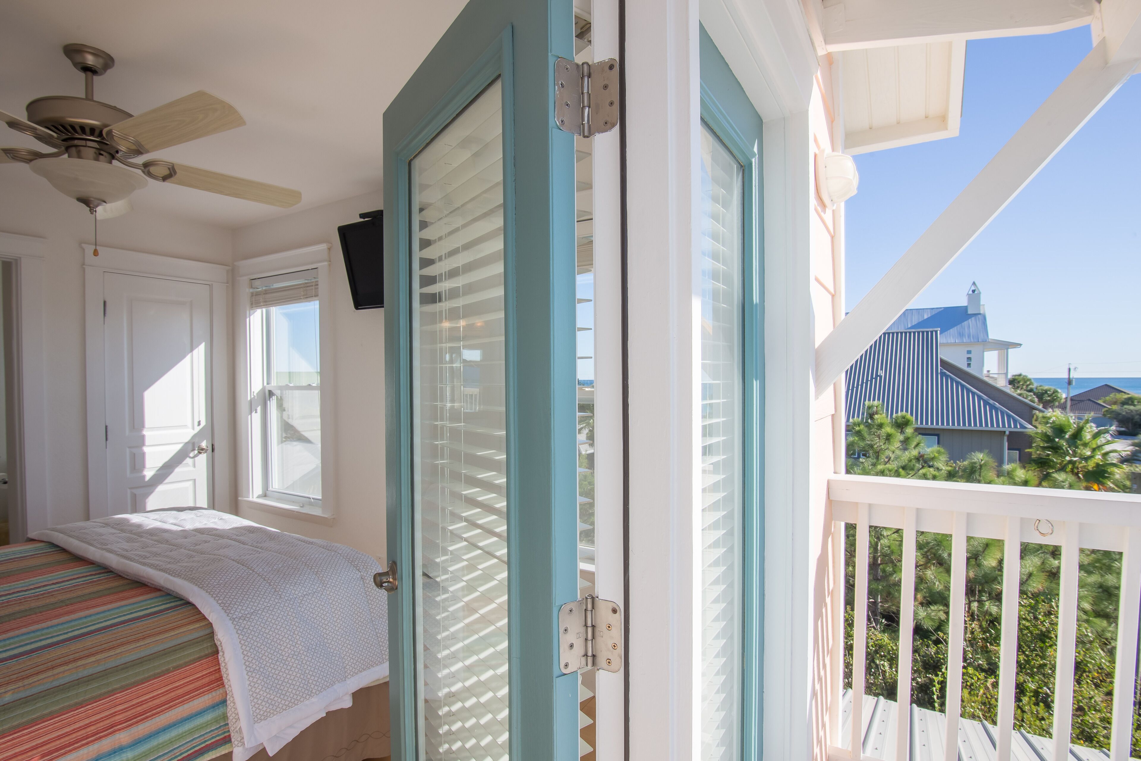 5 bedrooms, iron/ironing board, travel crib, WiFi