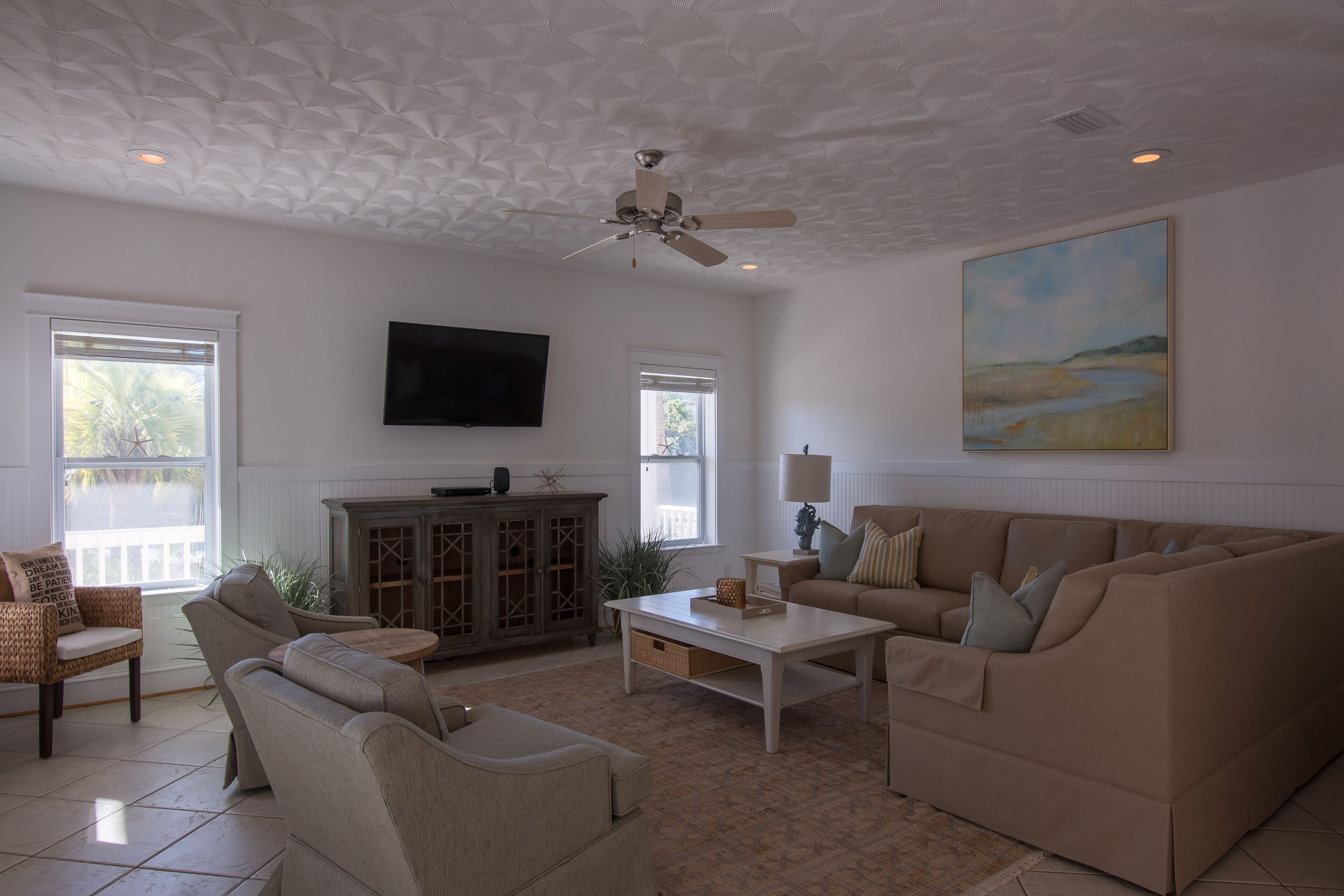 Lovely Coral Reef  5 B/R, 5 Bath, Private Pool.