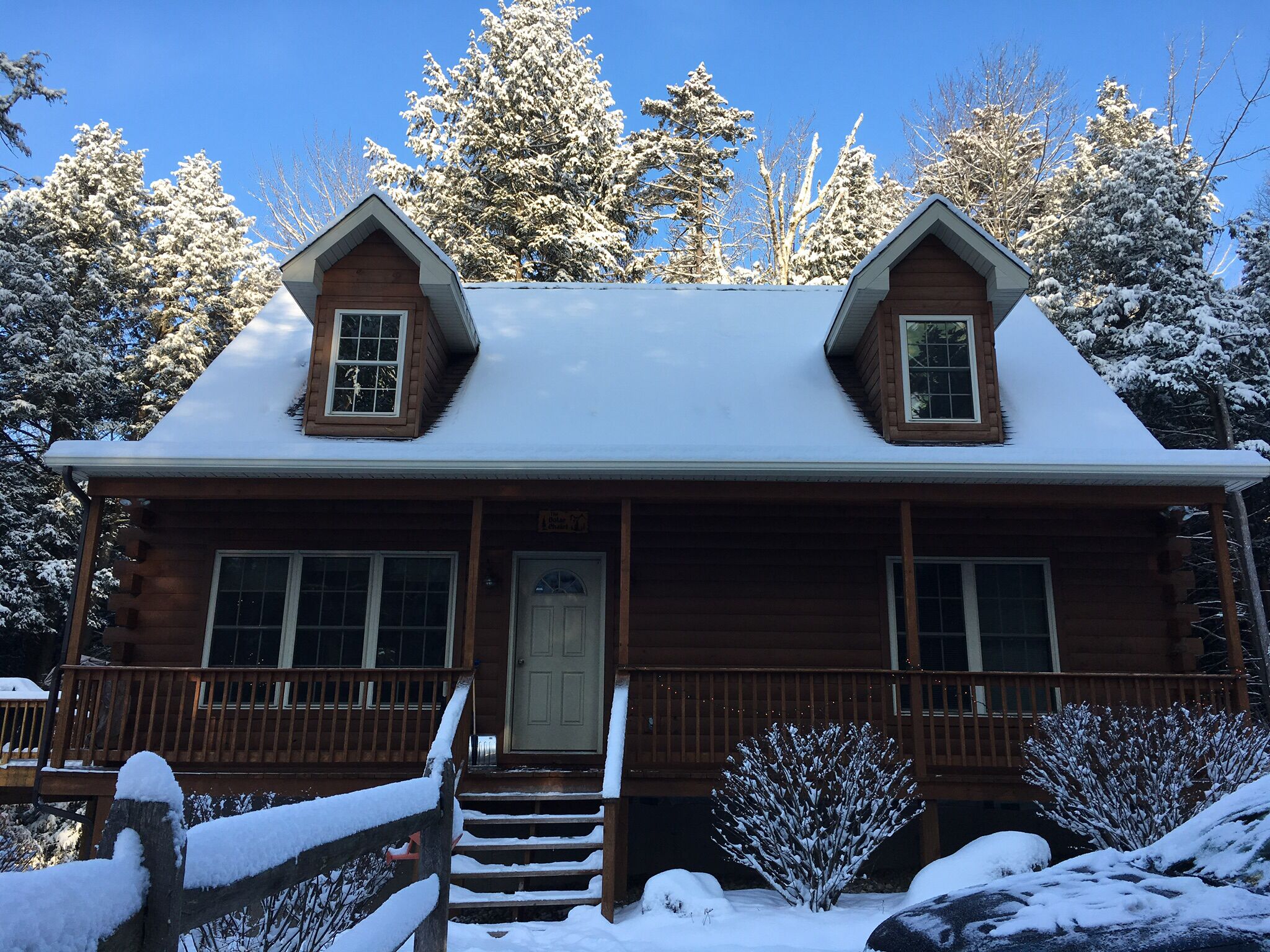 Escape to the mountains on 5 acres, 5 minutes to Windham Resort w/ all Amenities