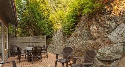 Whistler Ski In / Out Zugang! Whirlpool, Schritte zu den Pisten und Whistler Village