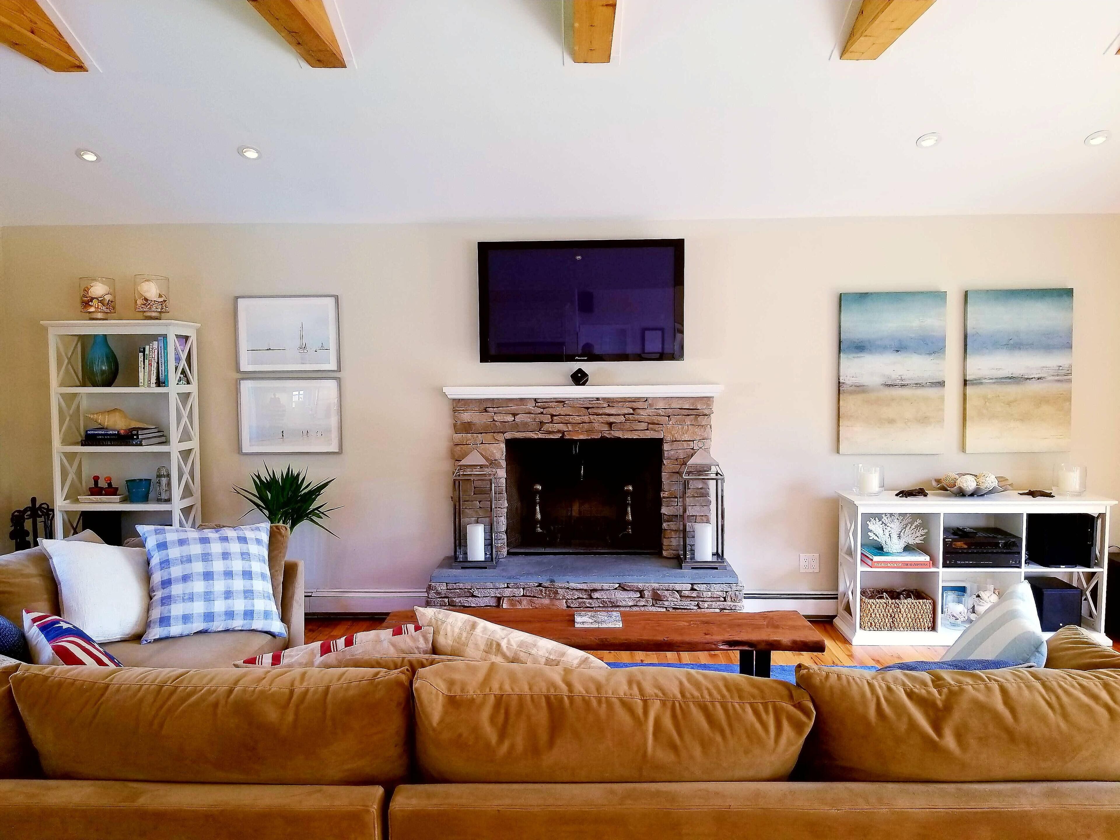 Beautiful, Private & Spacious, Cozy Hamptons Retreat,  Sleeps 15, Peloton Bike+