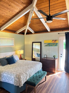 3 chambres, coffres-forts dans les chambres, bureau