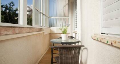 Best location in Tel Aviv: next to trendy Dizengoff & Peaceful Gordon st & Beach