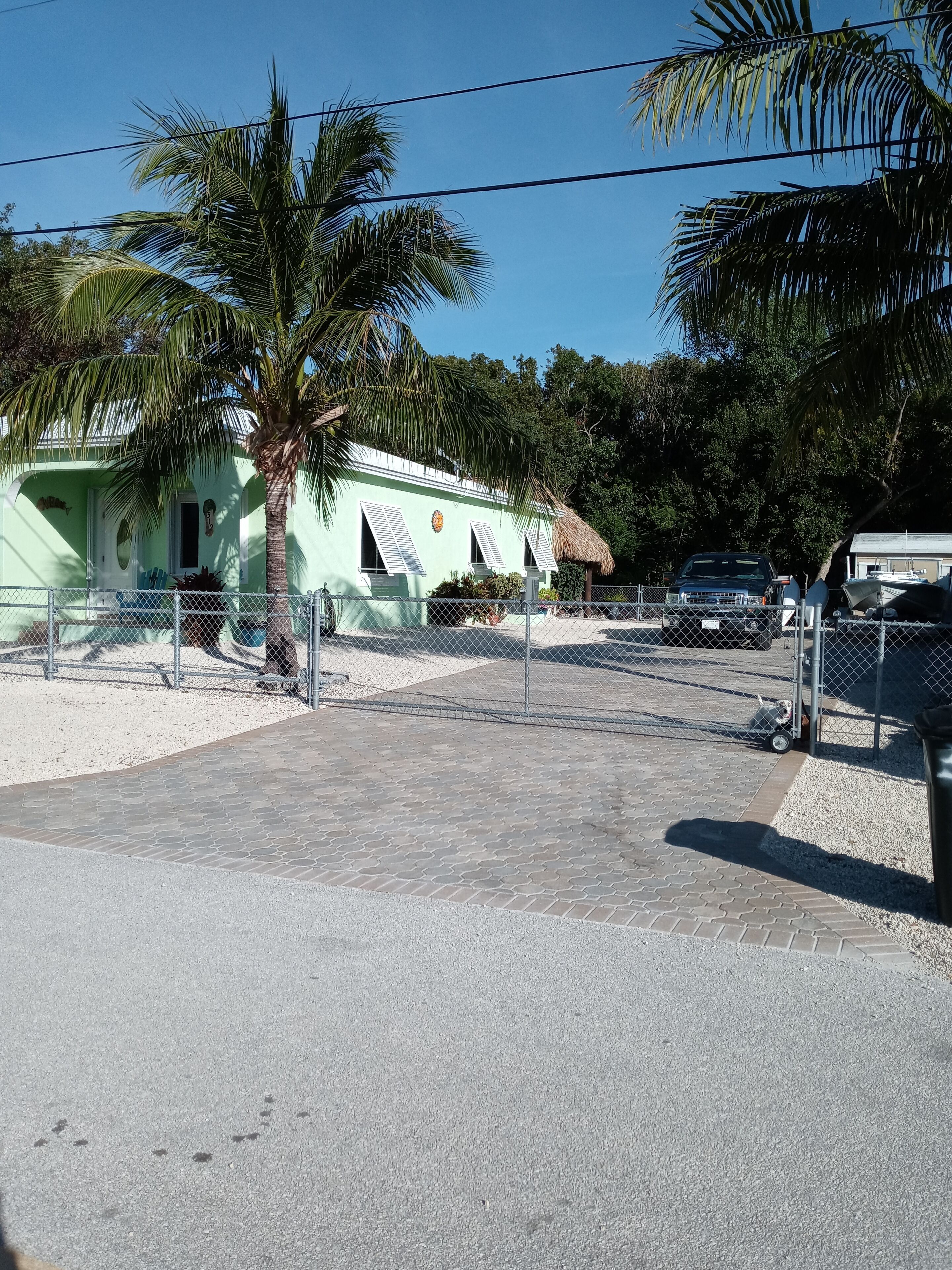  3/2  with Homeowner Park and Boat Ramp 