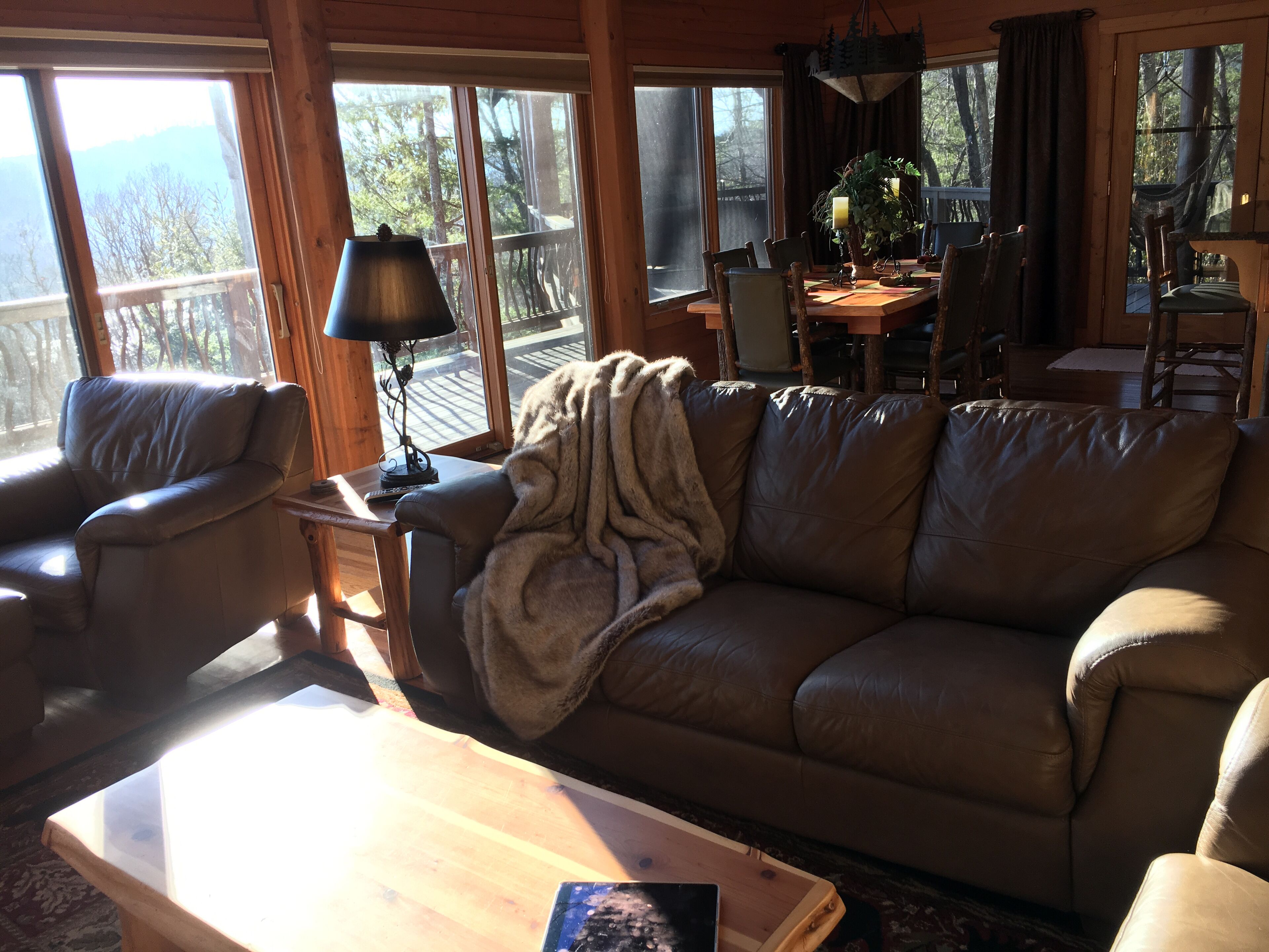 Luxury Log  Home overlooking Mtns&Lake Glenville( Highlands&Cashiers)