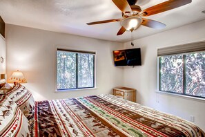 4 habitaciones, acceso a internet y ropa de cama