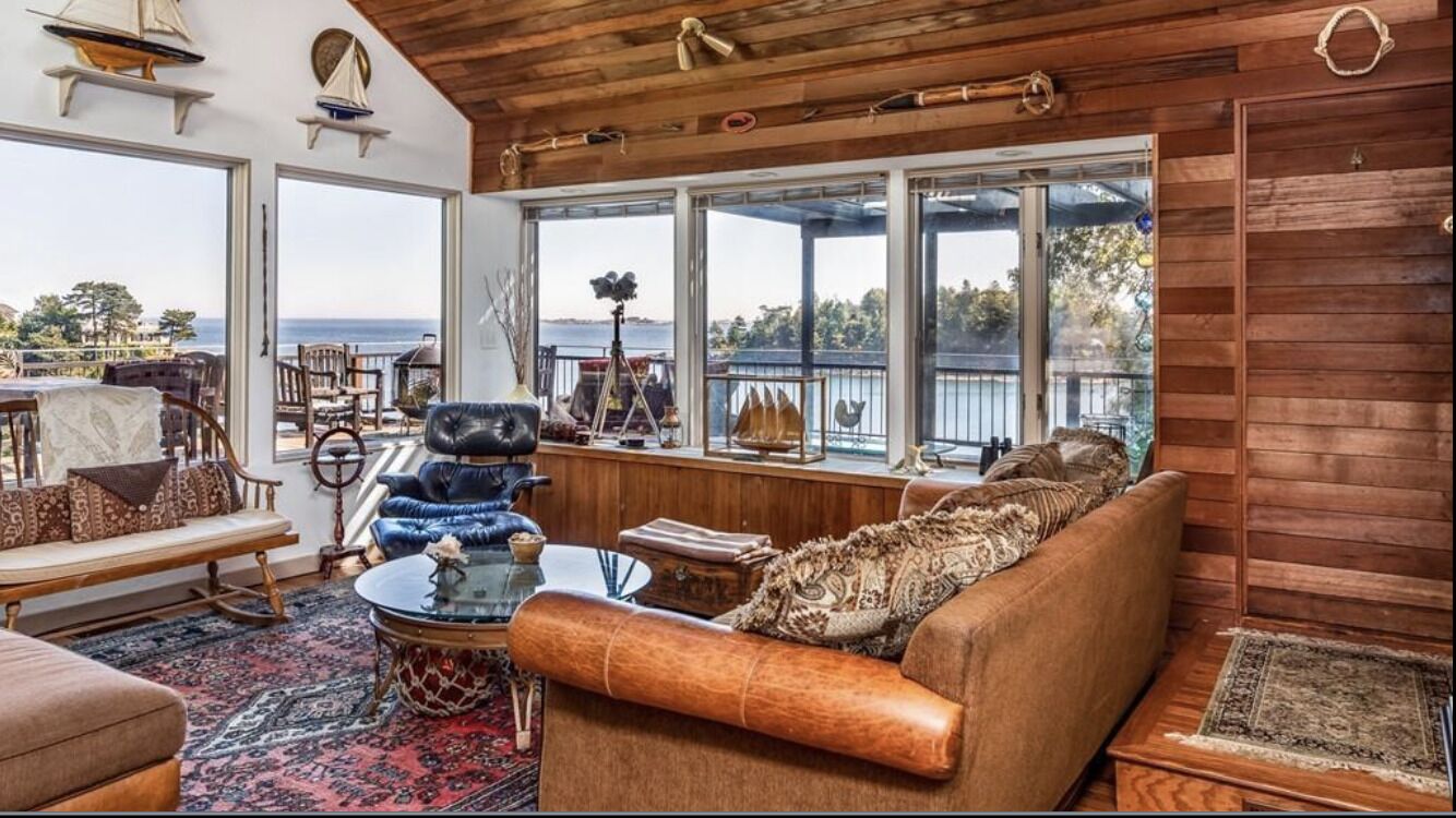 HALLOWEEN SEASON!  STUNNING OCEANFRONT HOUSE NEAR SALEM. 