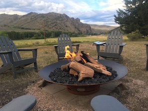 Outdoor Gas Fire Pit