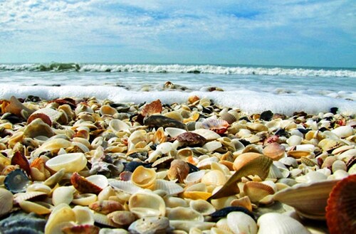 Sanibel Surf Sounds Suora Beachront - Päivitetty 2 Bdrm / 2 Bath Wifi ja polkupyörät