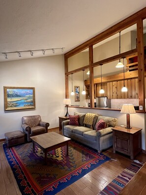 TV, fireplace, DVD player, stereo