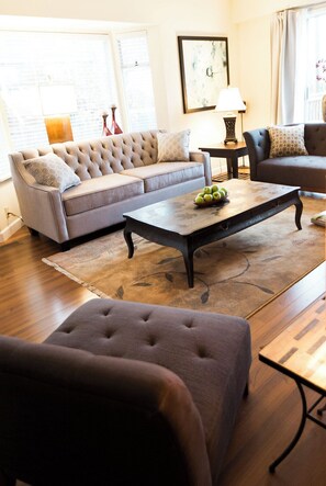 Smart TV, fireplace, stereo, offices