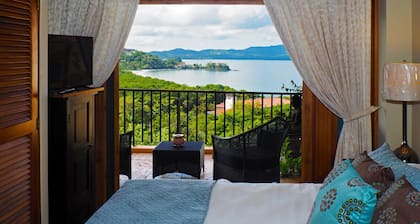 Stunning Views of Flamingo Beach & Potrero Bay - 2 Bedrooms Penthouse