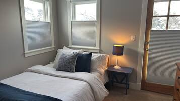 4 Schlafzimmer, Schreibtisch, BĂŒgeleisen/BĂŒgelbrett, WLAN