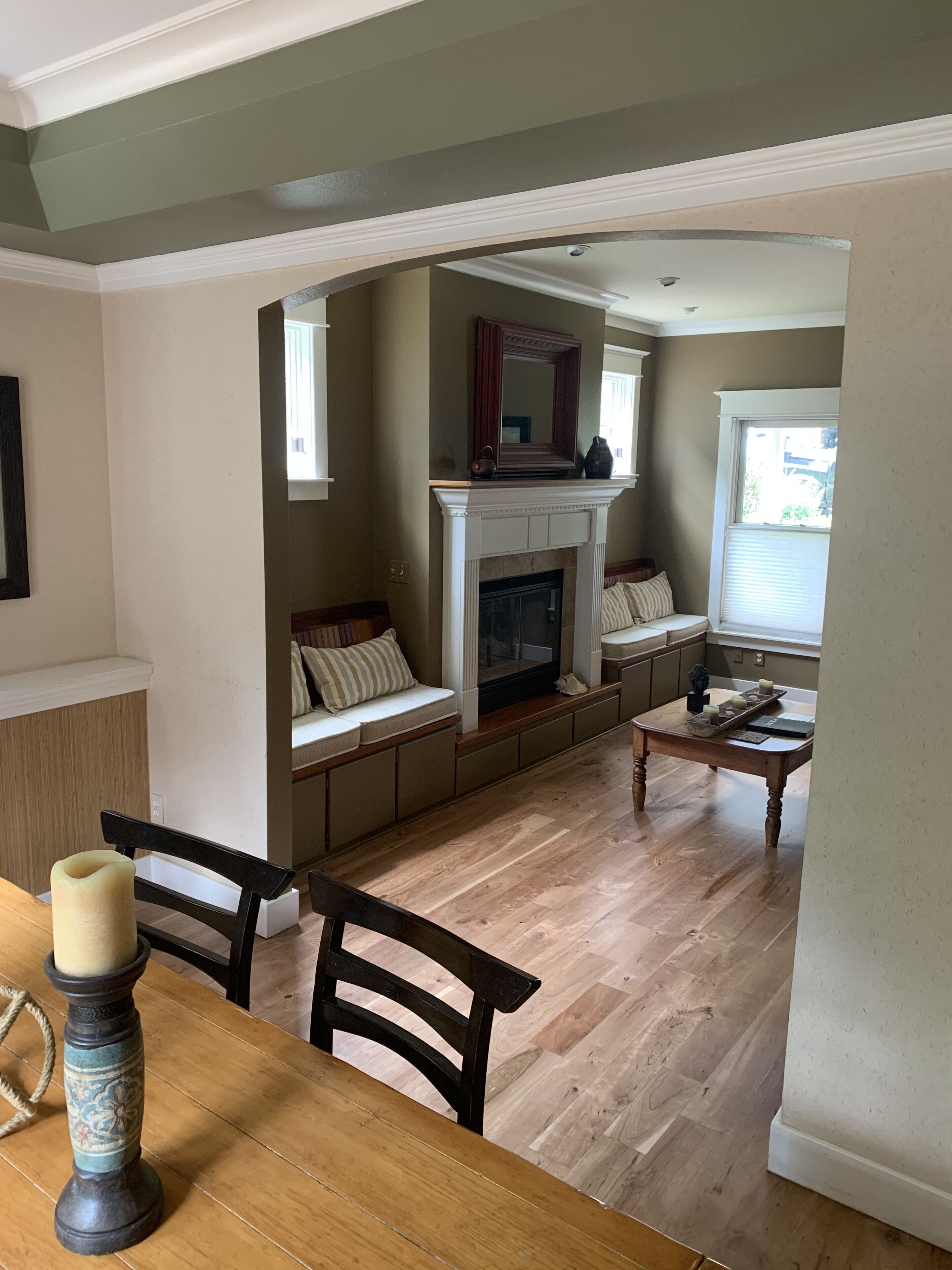 Stunning views, steps away from hiking, a warm, cozy welcoming home! 