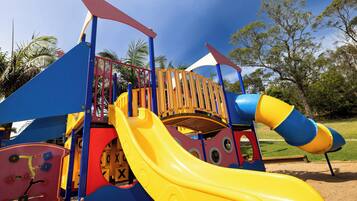 Children’s play area – outdoor