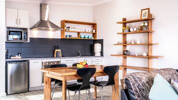 Fridge, microwave, stovetop, toaster