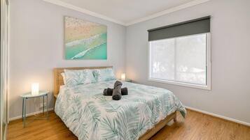 4 chambres, fer et planche Ă repasser, lit parapluie, accĂšs Internet