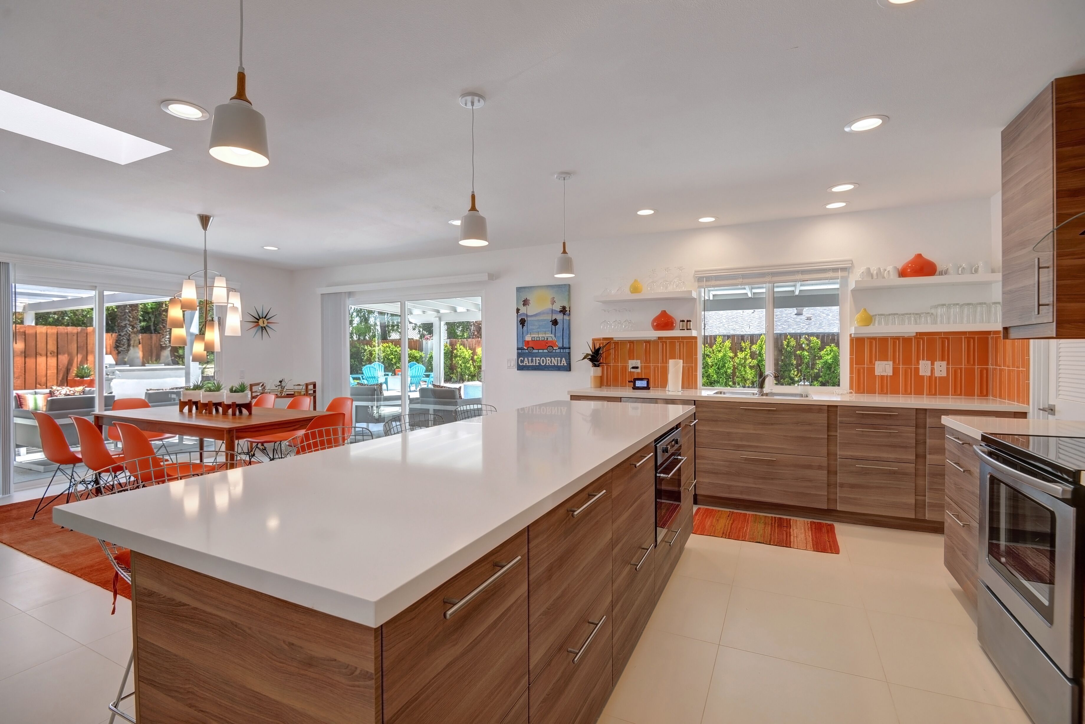 Palm Springs MCM Oasis - Modern 4BR/4BA with Private Pool & Ensuite Baths