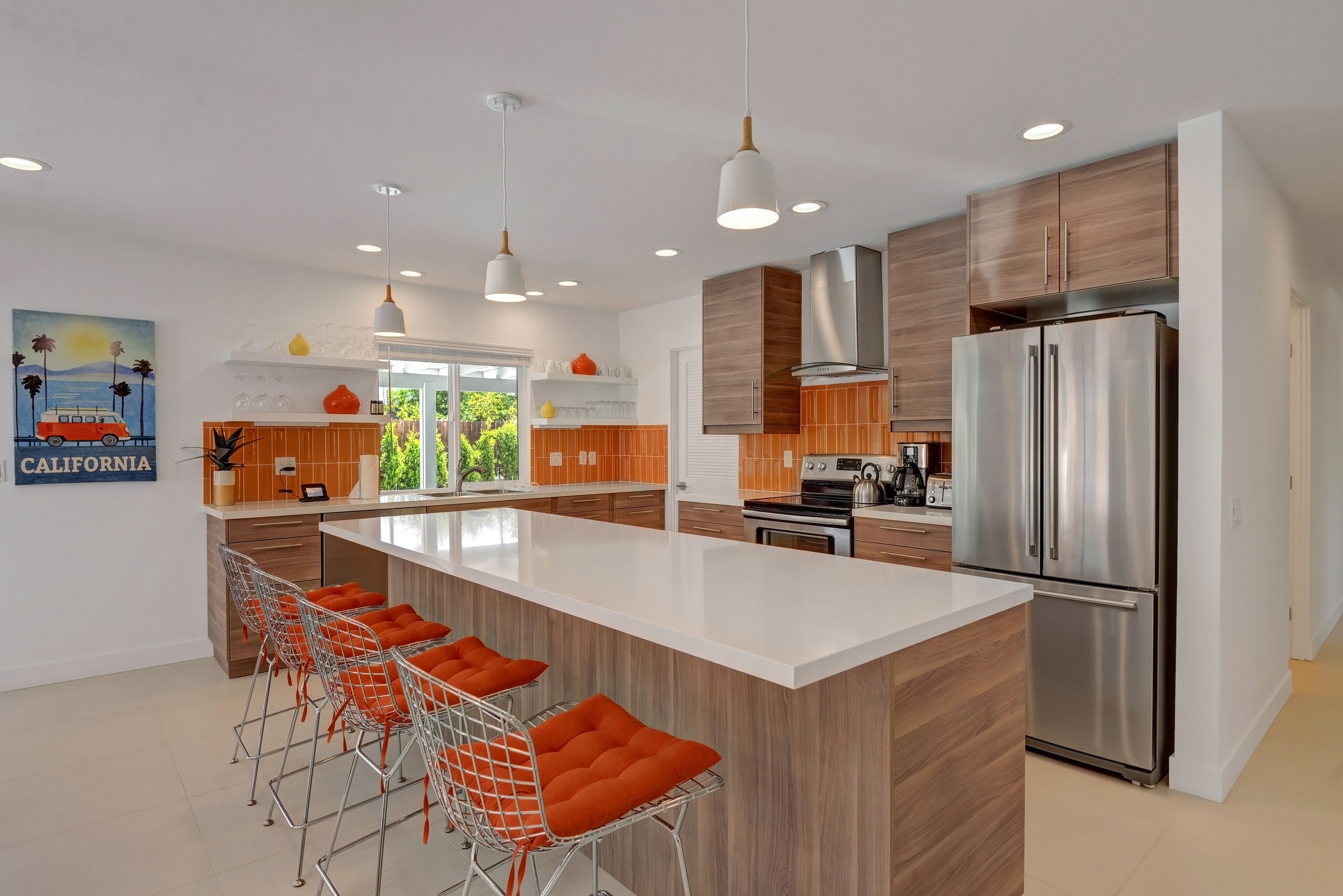 Palm Springs MCM Oasis - Modern 4BR/4BA with Private Pool & Ensuite Baths