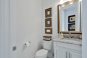 Unclassified image, 3 of 21, button