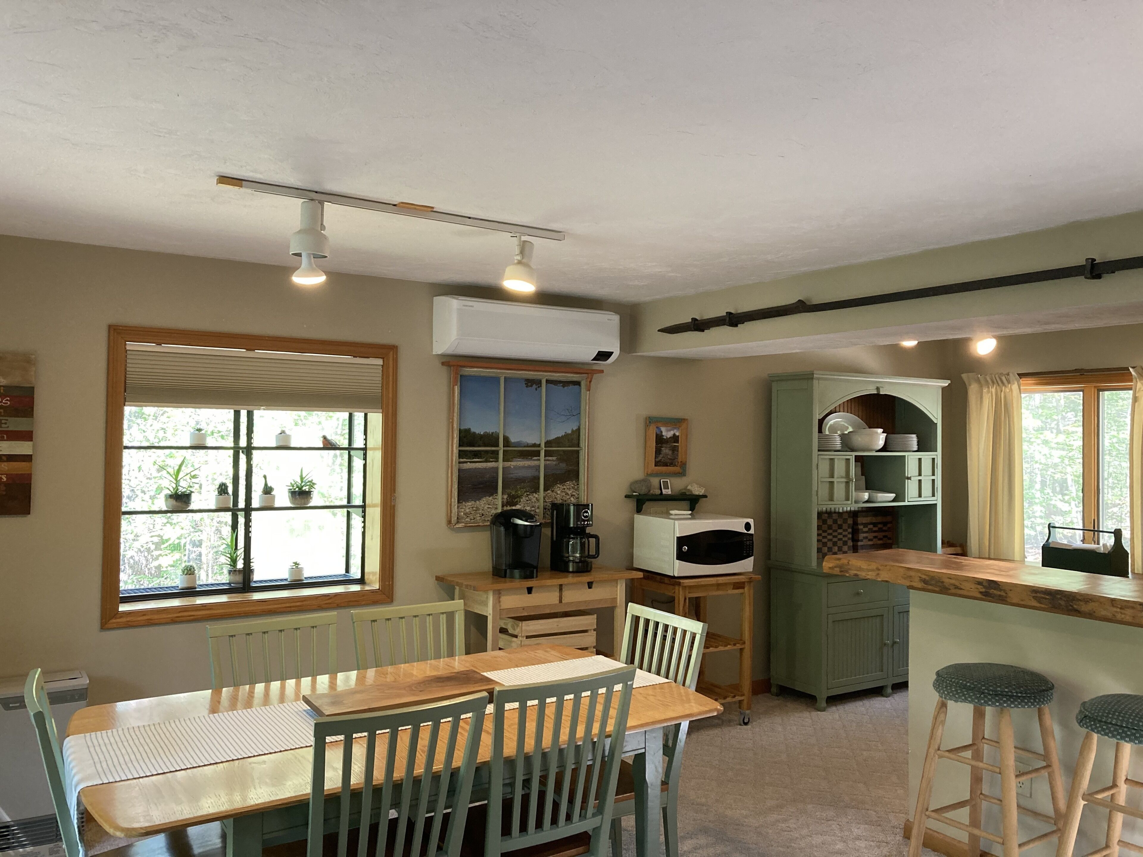 Woodland Pines, Bartlett. Close to winter and summer activitiesl